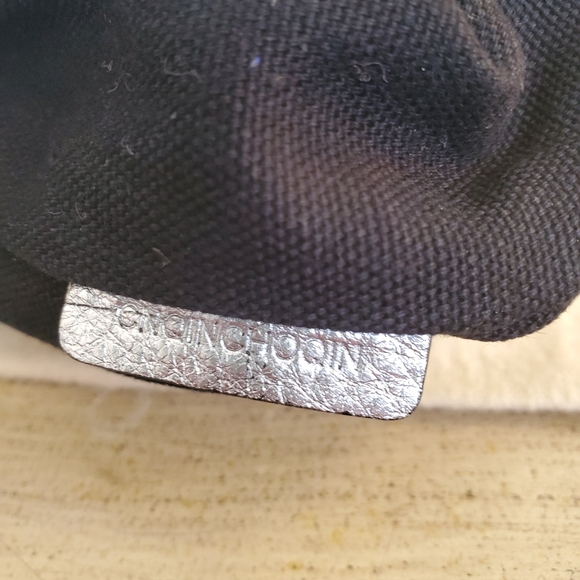 ***SOLD***HARD TO FIND Burberry studded ashby - Picture 5 of 8